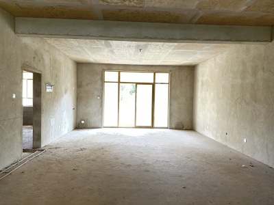 5室2廳3陽(yáng)臺(tái) 勝意嘉園