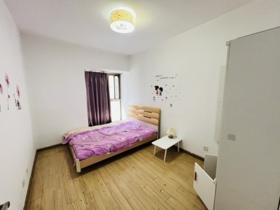 2室2廳1陽臺 金色俊園