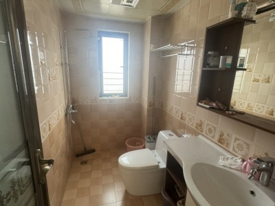 4室2廳3陽臺 紅星國際紫郡