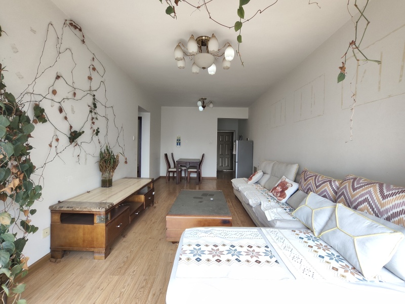 2室2廳1陽臺 時光俊園客廳