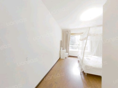 5室2廳2陽(yáng)臺(tái) 云南映象C區(qū)