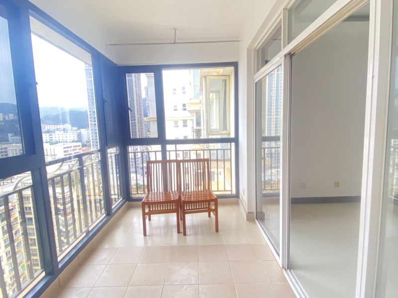 3室2廳2陽臺 遠(yuǎn)洋風(fēng)景陽臺