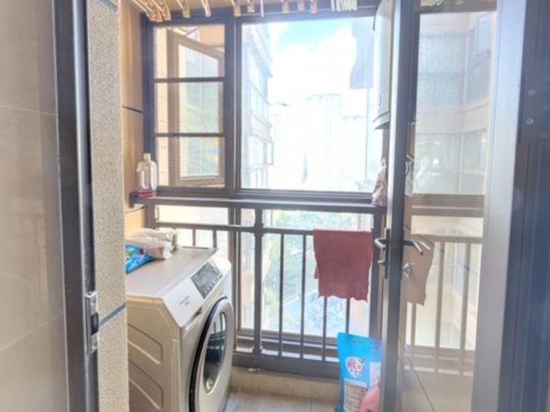 中海锦苑阳台