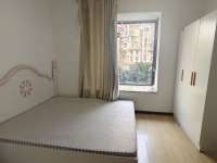 4室2廳2陽臺(tái) 新亞洲星體花園南區(qū)臥室