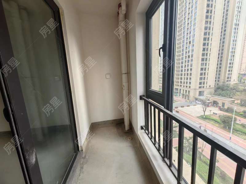 绿城春江明月阳台