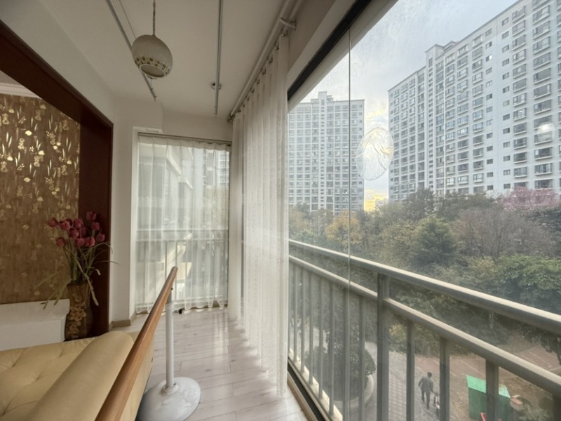 3室2廳1陽臺 東驤神駿一期陽臺