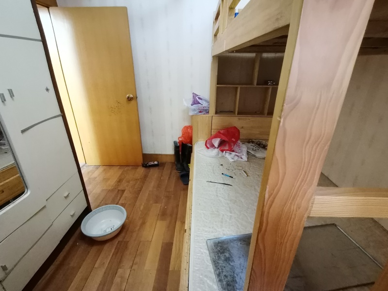 2室2廳 秋苑小區(qū)臥室