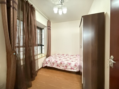 3室2廳1陽臺 東驤神駿一期臥室