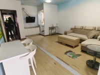 4室2廳2陽臺(tái) 新亞洲星體花園南區(qū)客廳