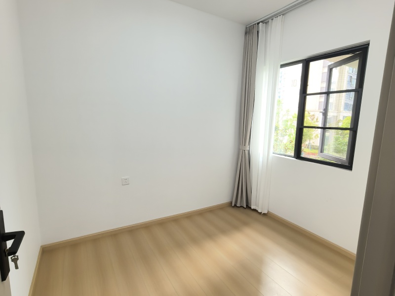 3室2廳2陽臺 招商雍和府一期臥室