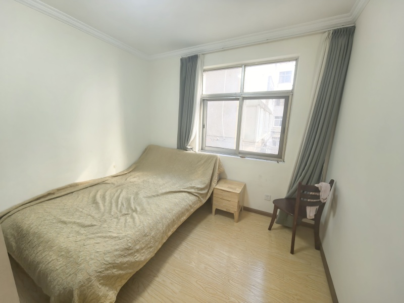 2室2廳 尚義街31號臥室