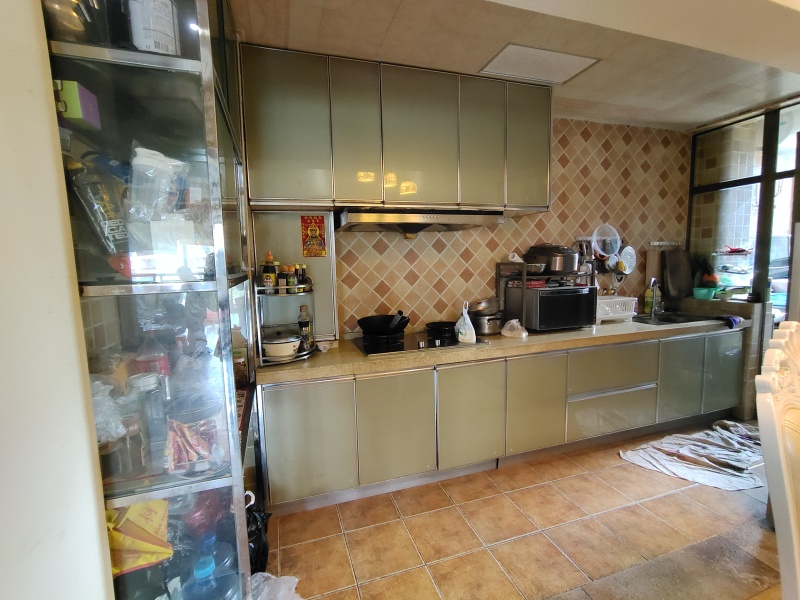 4室2廳2陽臺(tái) 金馬悅城廚房