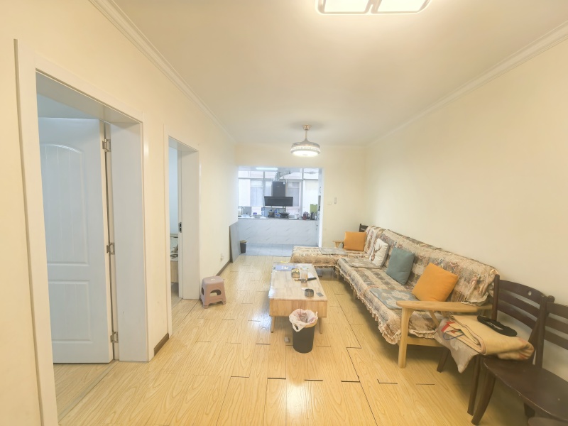 2室2廳 尚義街31號客廳