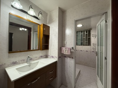 3室2廳1陽臺 東驤神駿一期衛(wèi)生間