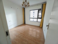 4室2廳3陽臺(tái) 藍(lán)光水岸公園臥室