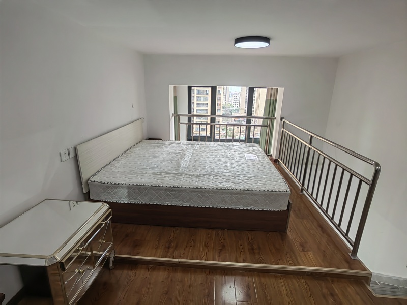 1室1廳1陽臺 藍(lán)光水岸公園公寓臥室