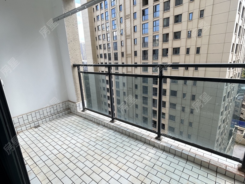 3室2廳1陽臺 國福現(xiàn)代城海棠苑陽臺