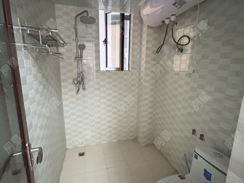 3室2廳1陽臺 國?，F(xiàn)代城海棠苑衛(wèi)生間