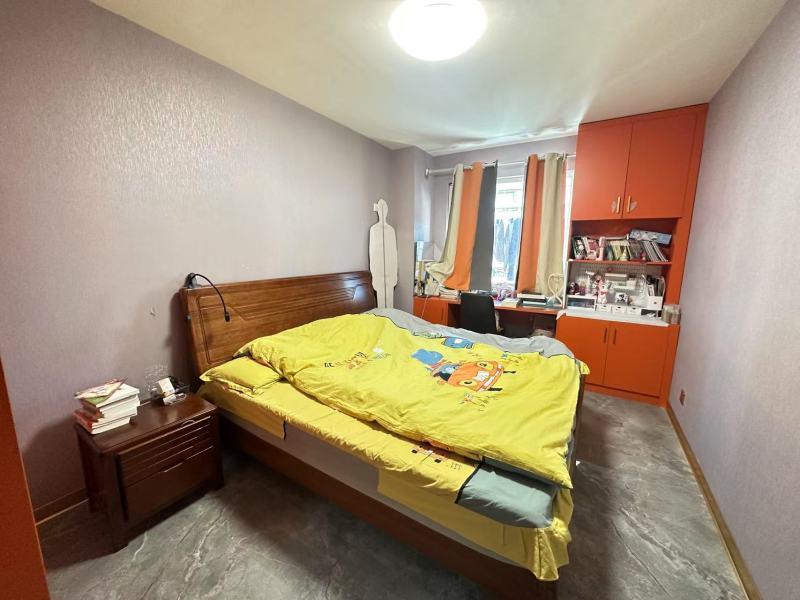 2室2廳2陽臺(tái) 世紀(jì)城玉春苑臥室