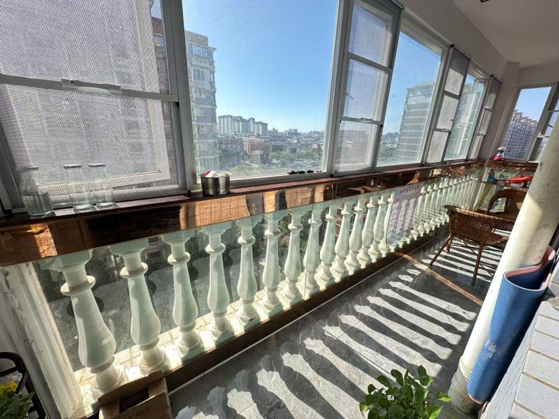 2室2廳2陽臺(tái) 世紀(jì)城玉春苑陽臺(tái)