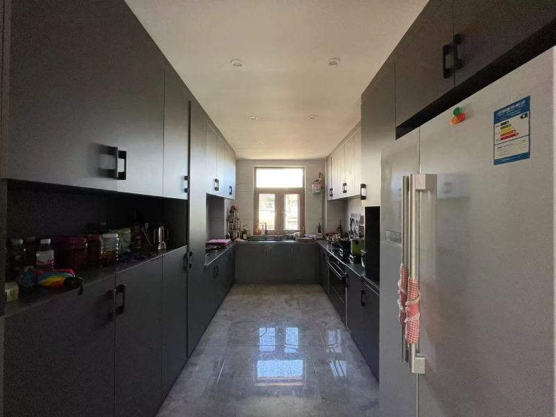 4室2廳2陽(yáng)臺(tái) 滇池衛(wèi)城橡尚廚房