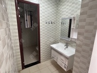 3室2廳1陽臺 國?，F(xiàn)代城海棠苑衛(wèi)生間