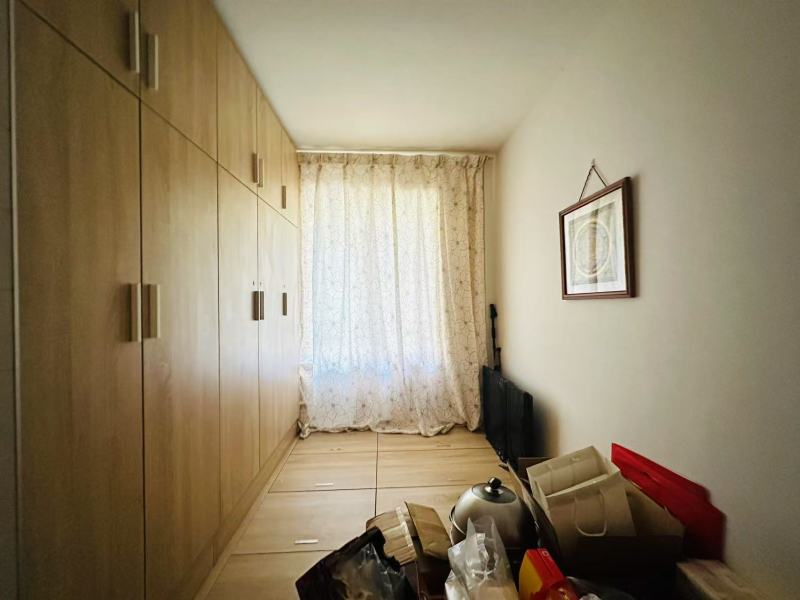 4室2廳2陽(yáng)臺(tái) 月牙塘小區(qū)書房