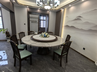 2室2廳1陽(yáng)臺(tái) 華爾貝大廈