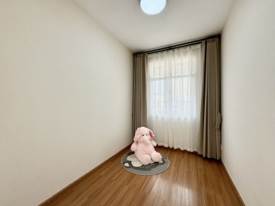 3室2廳1陽(yáng)臺(tái) 新迎小區(qū)七組團(tuán)