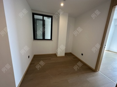 4室2廳2陽(yáng)臺(tái) 俊發(fā)逸天峰