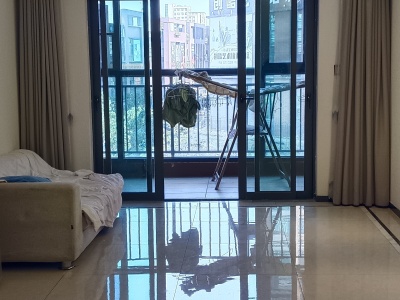 3室2廳1陽臺(tái) 海倫堡中央廣場(chǎng)