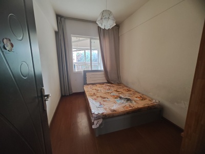 3室2廳1陽(yáng)臺(tái) 銀領(lǐng)國(guó)際