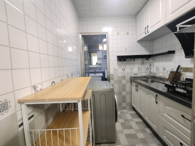 3室1廳1陽臺 梁源小區(qū)