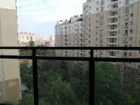 4室2廳2陽臺 華都花園A區(qū)陽臺