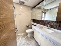 4室2廳2陽臺(tái) 七彩俊園衛(wèi)生間