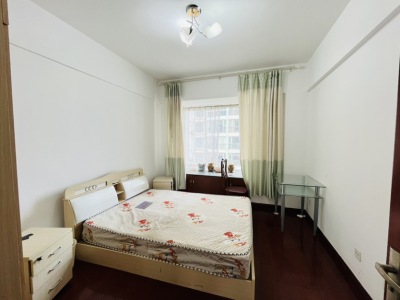 3室2廳2陽臺(tái) 中央麗城