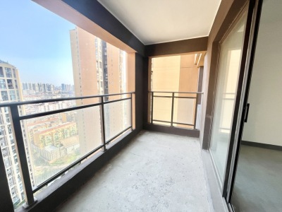 4室2廳2陽臺 保利璽樾樾公館