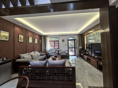 4室2廳1陽臺 滇池香緹