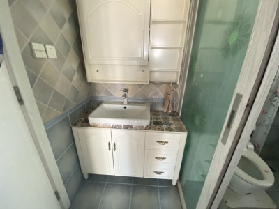 3室2廳2陽臺(tái) 荷塘月色