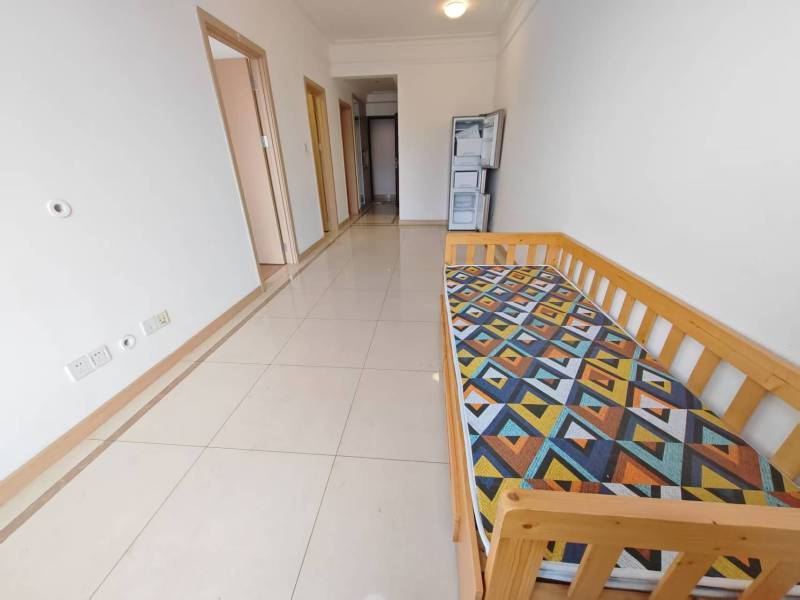 2室1廳1陽臺(tái) 中海學(xué)府路8號(hào)客廳