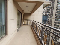 4室2廳2陽(yáng)臺(tái) 中海龍泉公館陽(yáng)臺(tái)