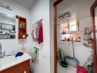 3室2廳 法苑小區(qū)東區(qū)衛(wèi)生間