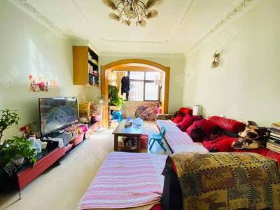 3室2廳1陽(yáng)臺(tái) 西華小區(qū)春怡里