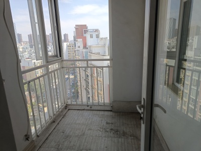 4室2廳2陽(yáng)臺(tái) 湖畔之夢(mèng)