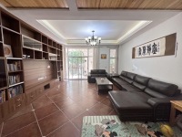 6室2廳3陽臺 東鳴佳苑別墅客廳