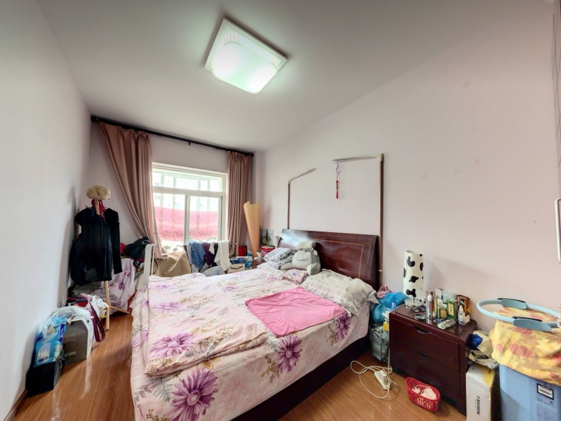 3室2廳 法苑小區(qū)東區(qū)臥室