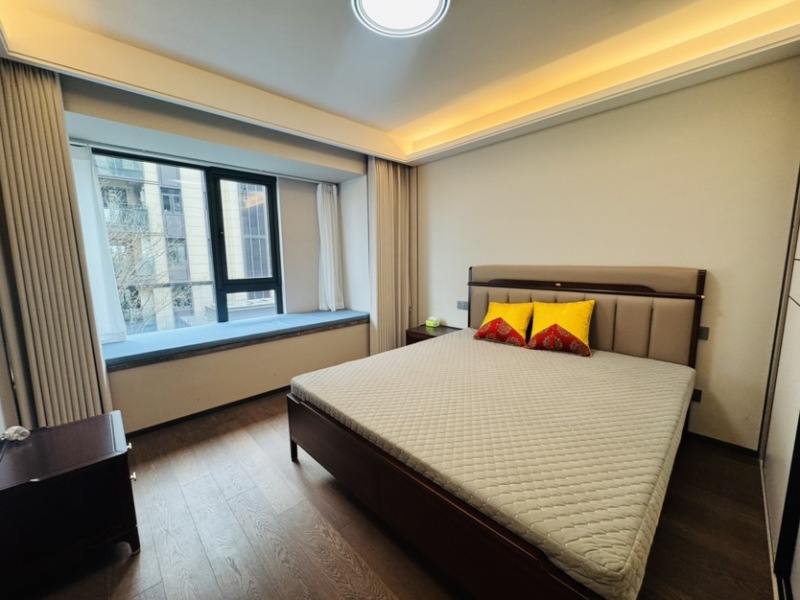 4室2廳2陽臺(tái) 華夏四季三期臥室