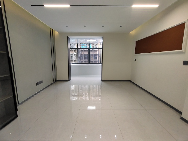 3室1廳1陽臺 省化工研究院宿舍（東風(fēng)東路120號、東風(fēng)東路122號）客廳