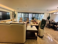 4室2廳2陽臺(tái) 華夏四季三期客廳