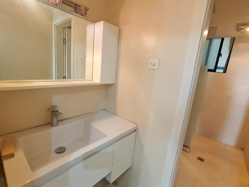 3室2廳2陽(yáng)臺(tái) 上東城衛(wèi)生間